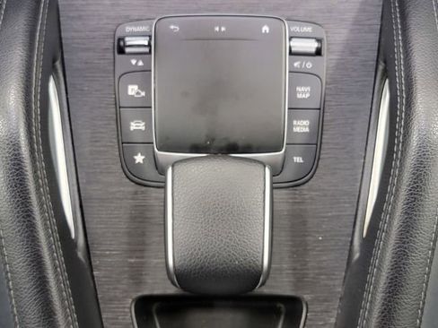 Used 2022 Mercedes-Benz GLE 350 4MATIC w/ Premium Package image 26