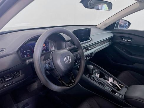 Used 2024 Honda Accord EX image 10