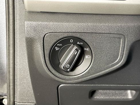 Used 2022 Volkswagen Atlas SE FWD image 14