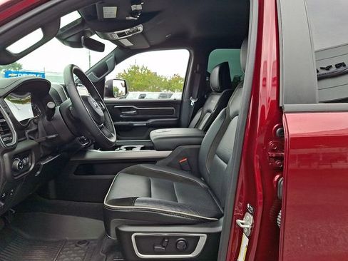 Used 2023 RAM 1500 Laramie AWD/4WD image 13