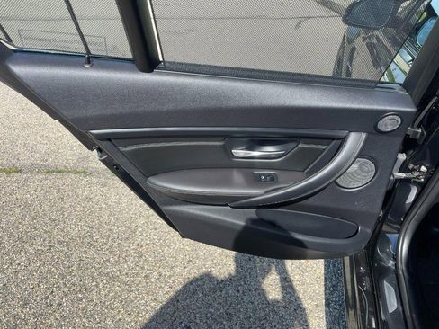 Used 2015 BMW M3 image 19