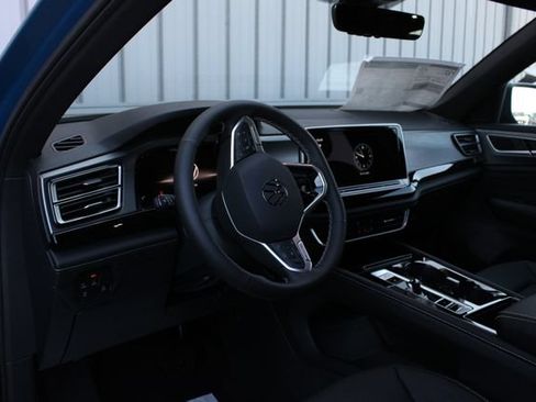 New 2026 Volkswagen Atlas Cross Sport SE AWD/4WD image 2