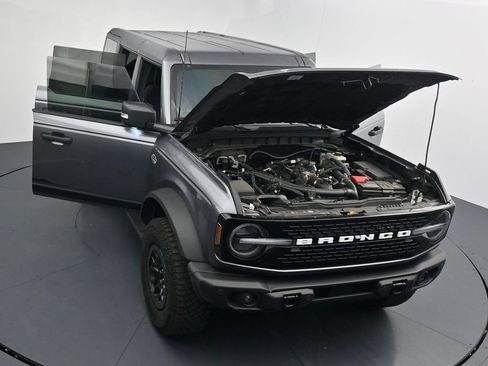Used 2023 Ford Bronco Wildtrak AWD/4WD image 25