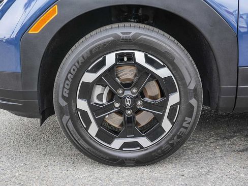 Used 2025 Hyundai Santa Fe SEL FWD image 13