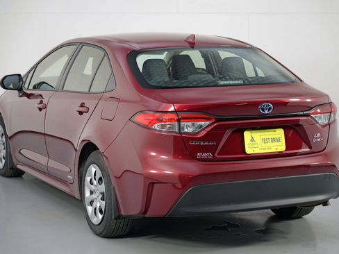 Used 2025 Toyota Corolla LE image 46