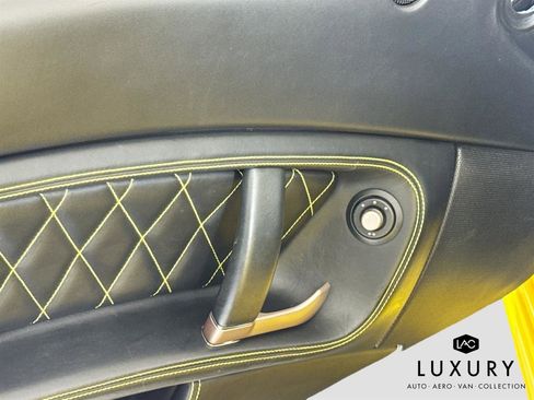 Used 2014 Ferrari California image 5