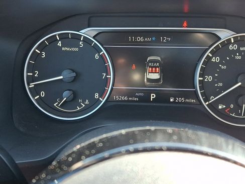 Used 2023 Nissan Rogue SV image 17