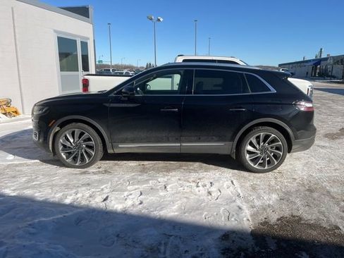 Used 2020 Lincoln Nautilus Reserve w/ Equipment Group 202A image 2