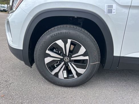New 2026 Volkswagen Atlas SE FWD image 53