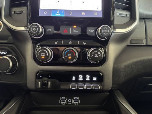 Used 2025 RAM 1500 Lone Star image 15