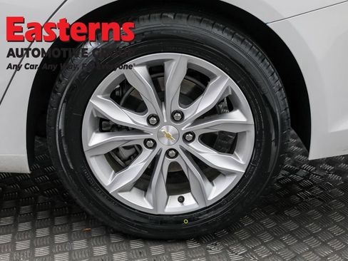 Used 2024 Chevrolet Malibu LT image 33