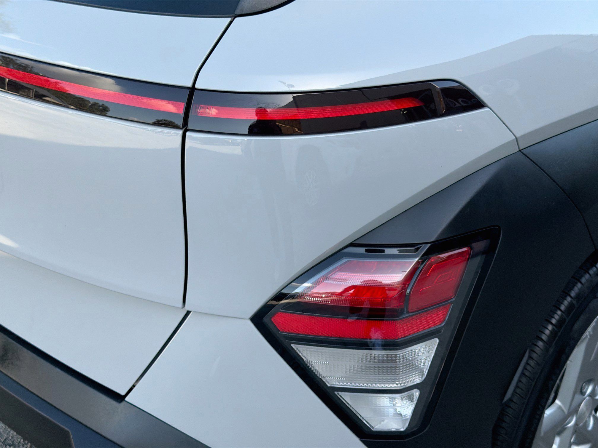 Used 2024 Hyundai Kona SE FWD image 24