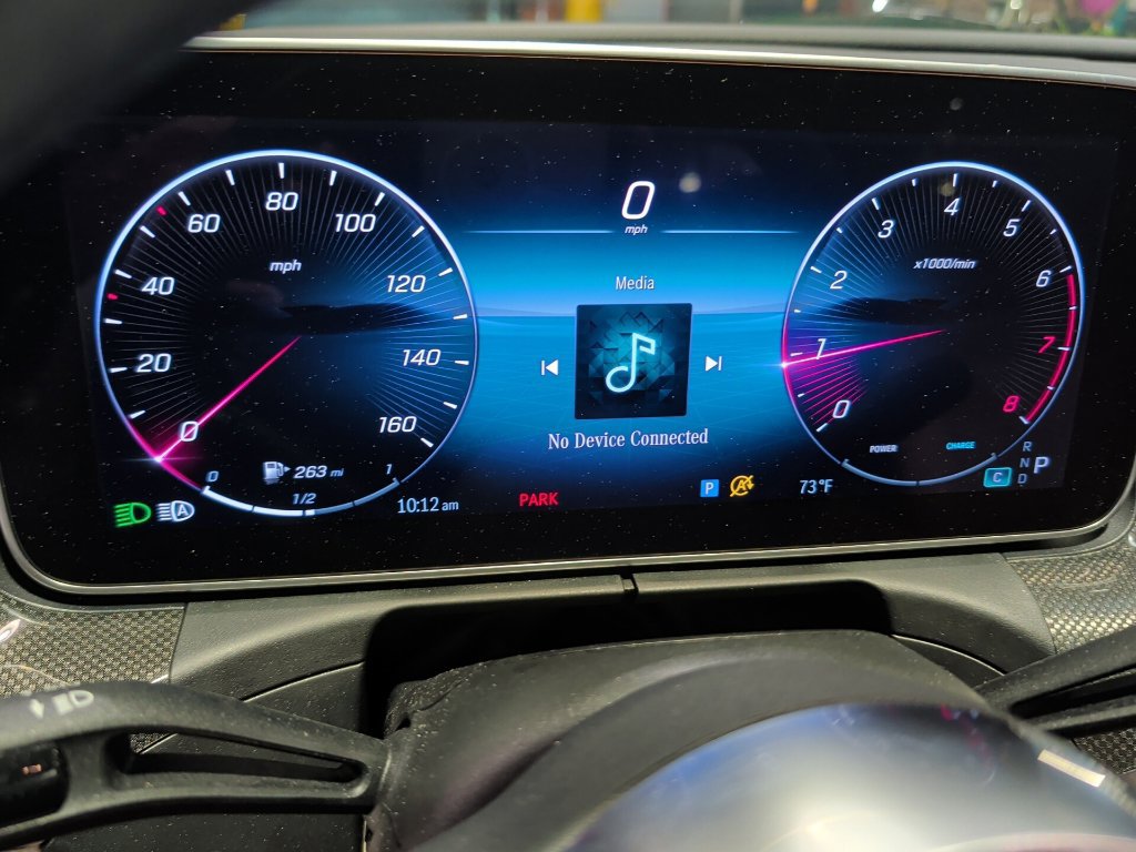 Used 2024 Mercedes-Benz C 300 4MATIC Sedan image 4