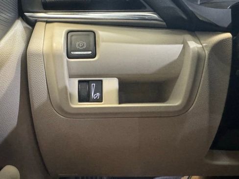 Used 2021 Cadillac CT4 Luxury w/ Sun And Sound Package image 15