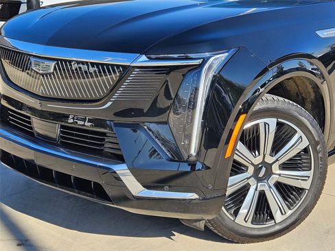 New 2025 Cadillac Escalade IQ Luxury 1 image 7