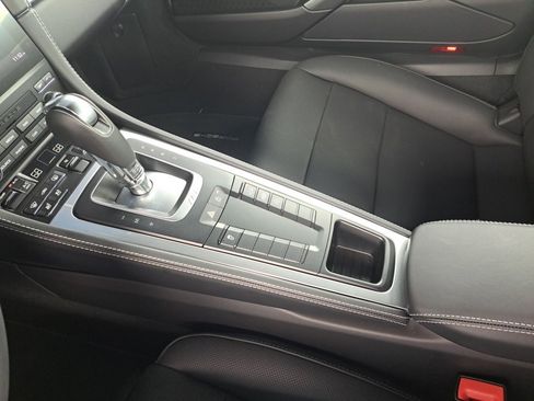 Used 2024 Porsche 718 Cayman image 32