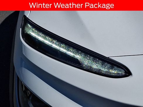 Used 2023 Hyundai Kona SEL w/ Winter Weather Package AWD/4WD image 9