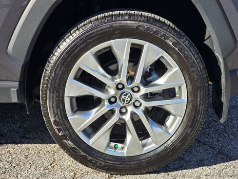 Used 2025 Toyota RAV4 Limited w/ Advanced Technology Package image 23