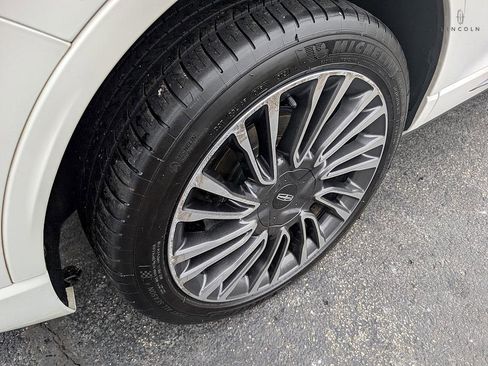 Used 2020 Lincoln Corsair Reserve w/ Equipment Group 202A image 40