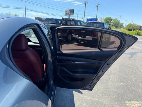 Used 2023 MAZDA MAZDA3 s FWD image 37