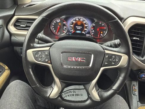 Used 2018 GMC Acadia Denali w/ Technology Package image 10