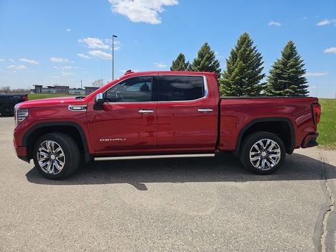 Used 2024 GMC Sierra 1500 Denali w/ Denali Reserve Package AWD/4WD image 2