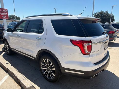 Used 2018 Ford Explorer Platinum AWD/4WD image 6