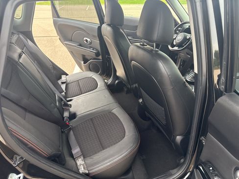 Used 2018 Kia Soul ! w/ Tech Package FWD image 17