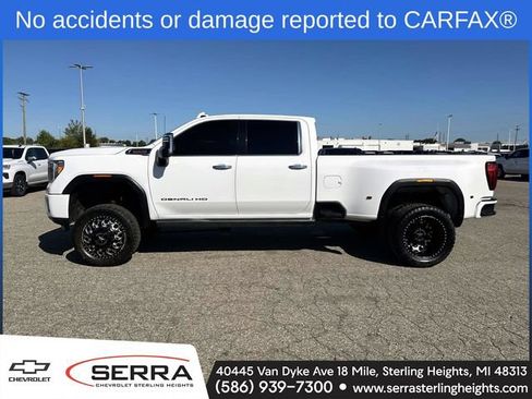 Used 2023 GMC Sierra 3500 Denali AWD/4WD image 2