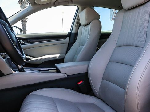 Used 2020 Honda Accord EX-L image 27