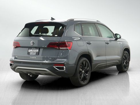 Used 2022 Volkswagen Taos SE image 7