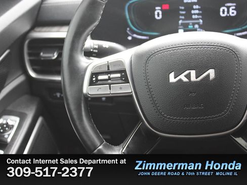 Used 2024 Kia Telluride EX w/ EX Captain's Chair Package AWD/4WD image 14