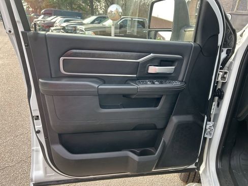 Used 2024 RAM 2500 Big Horn image 13