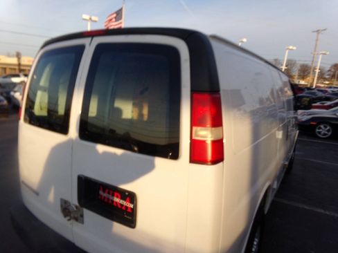 Used 2015 Chevrolet Express 2500 RWD image 38