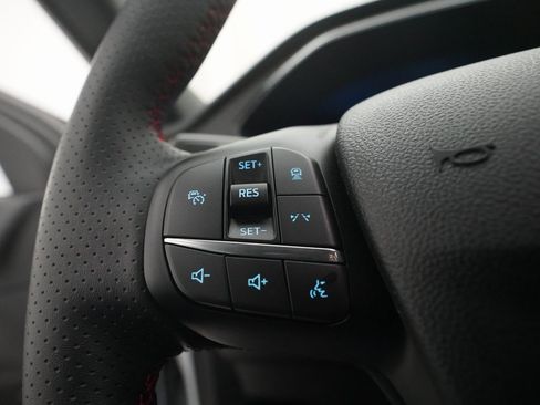 Used 2025 Ford Escape ST-Line w/ Tech Pack #1 image 17