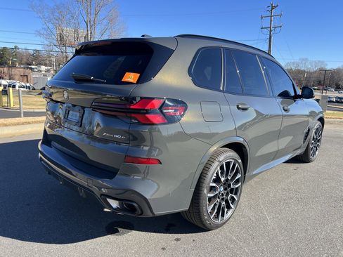 Used 2026 BMW X5 xDrive50e w/ M Sport Package image 9
