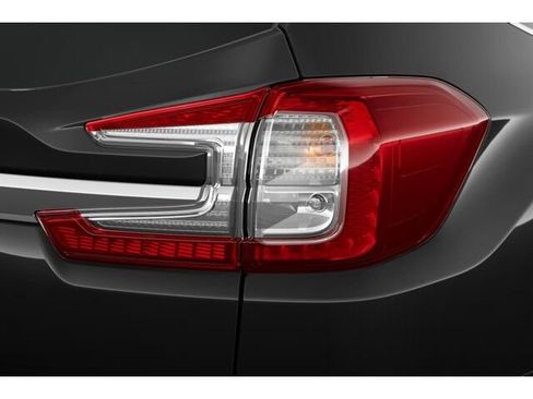 Used 2026 Subaru Ascent Limited AWD/4WD image 13