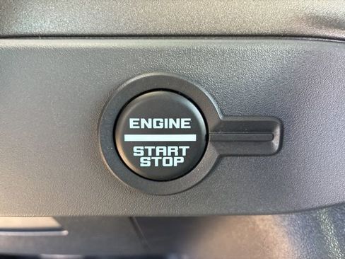 New 2025 Ford Bronco 4-Door AWD/4WD image 32