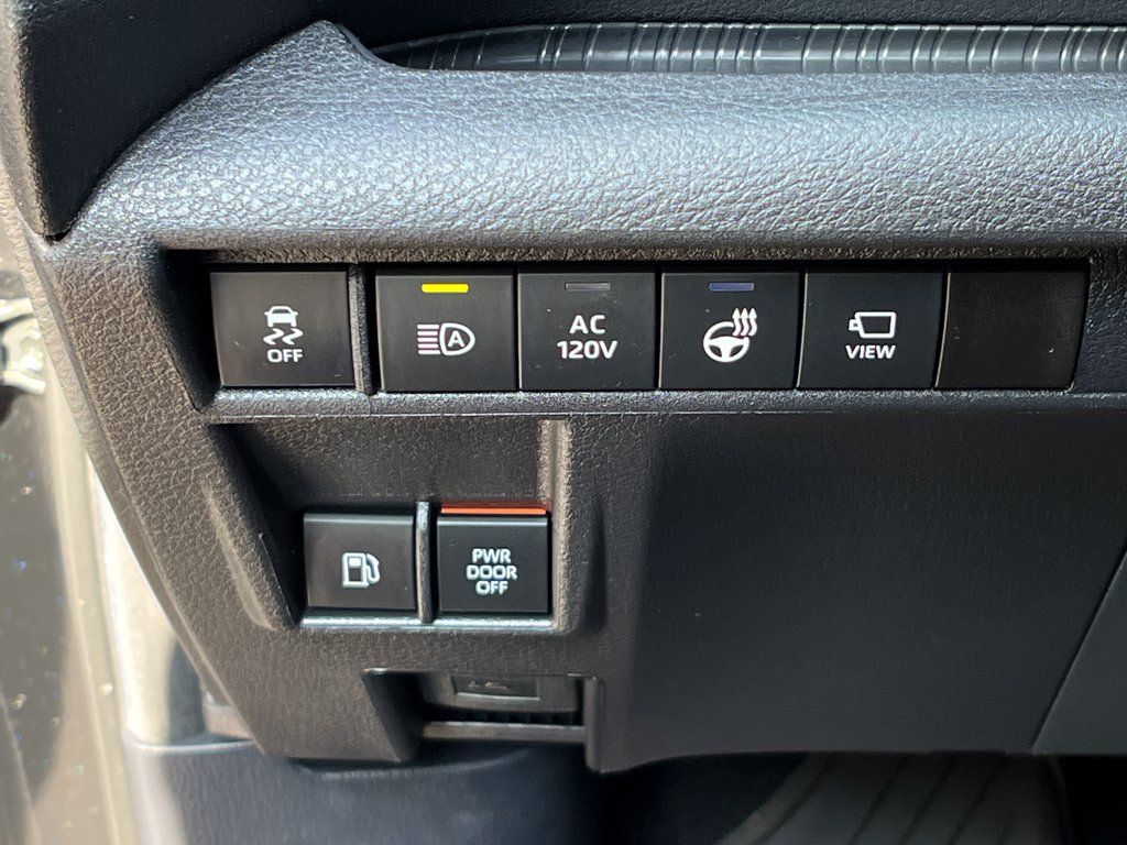 Used 2025 Toyota Sienna Platinum AWD/4WD image 30