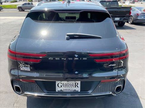 Used 2025 Genesis GV70 2.5T AWD/4WD image 4
