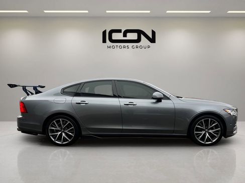 Used 2017 Volvo S90 T5 Momentum w/ Vision Package image 8