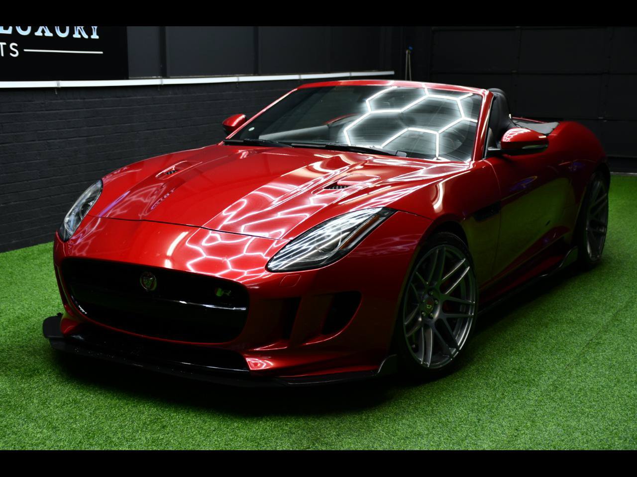 Used 2016 Jaguar F-TYPE R AWD/4WD image 1