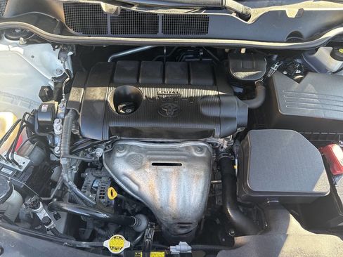 Used 2011 Toyota Venza image 33