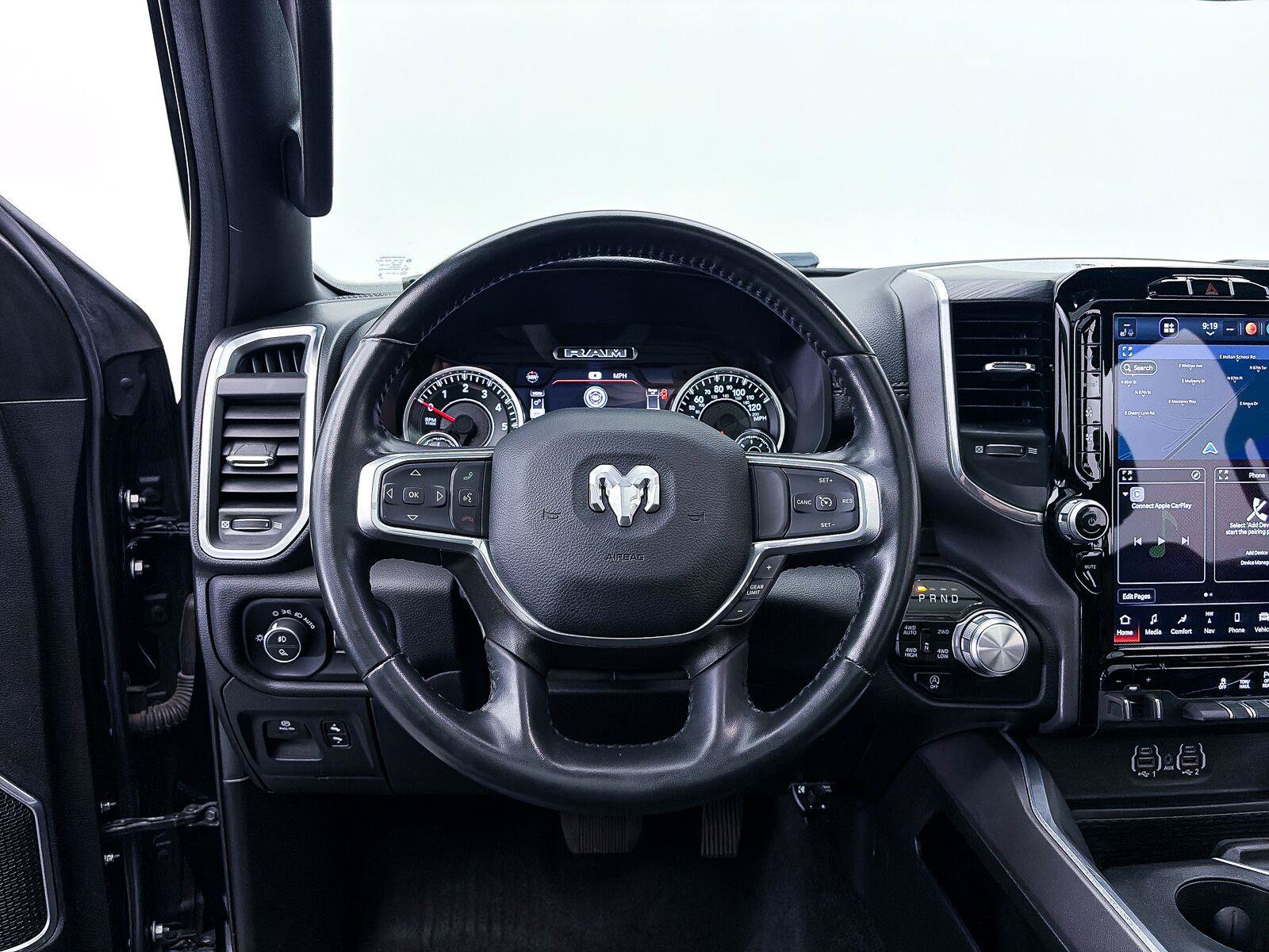 Used 2023 RAM 1500 Laramie AWD/4WD image 32