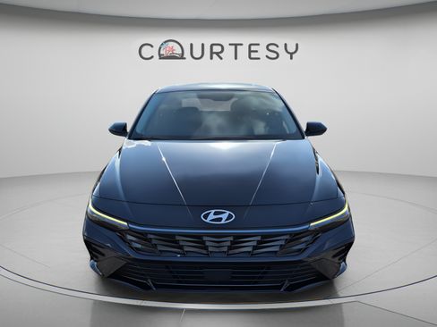Certified 2024 Hyundai Elantra SEL w/ Convenience Package FWD image 8