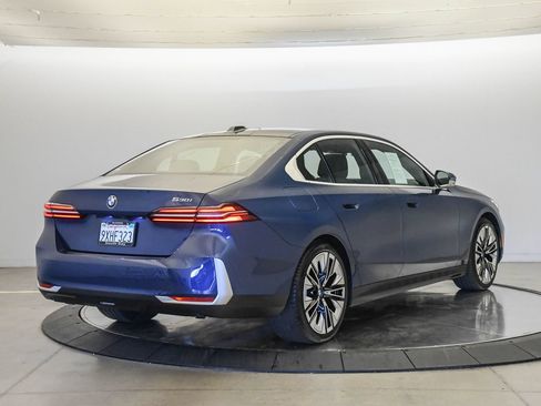 Used 2026 BMW 530i w/ Premium Package RWD image 4