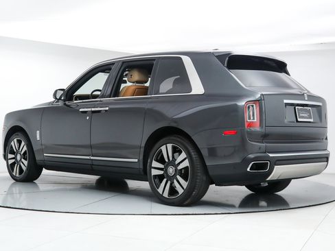 Used 2022 Rolls-Royce Cullinan image 4