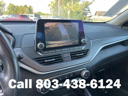 Used 2024 Nissan Altima 2.5 SR FWD image 24