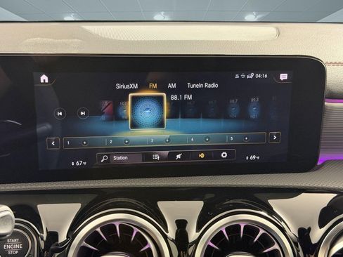 Used 2021 Mercedes-Benz CLA 35 AMG 4MATIC image 22