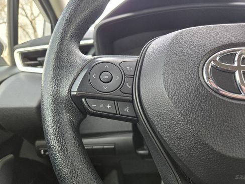 Used 2022 Toyota Corolla LE image 14
